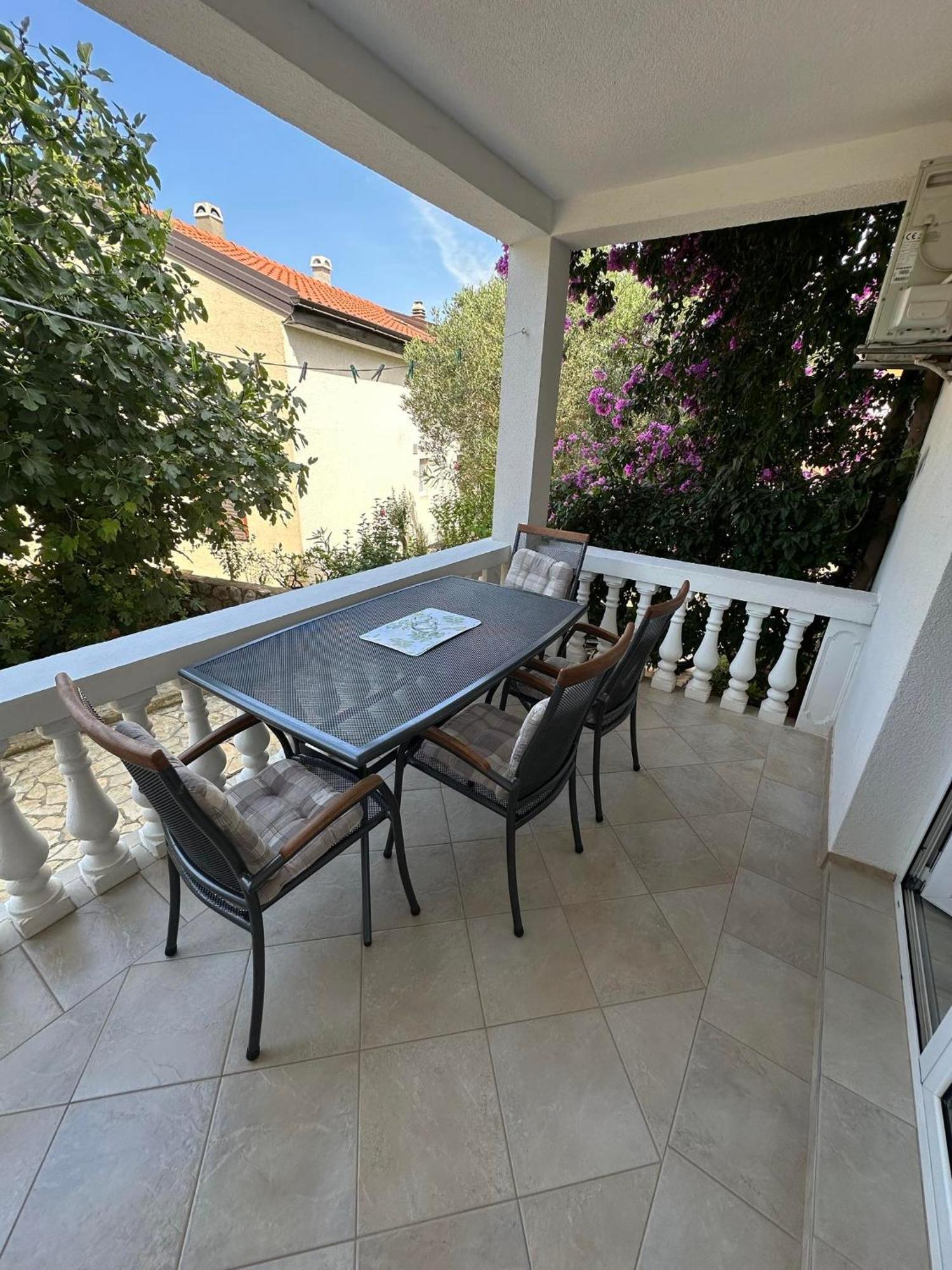 Apartmani Ljubica, Murter Kültér fotó