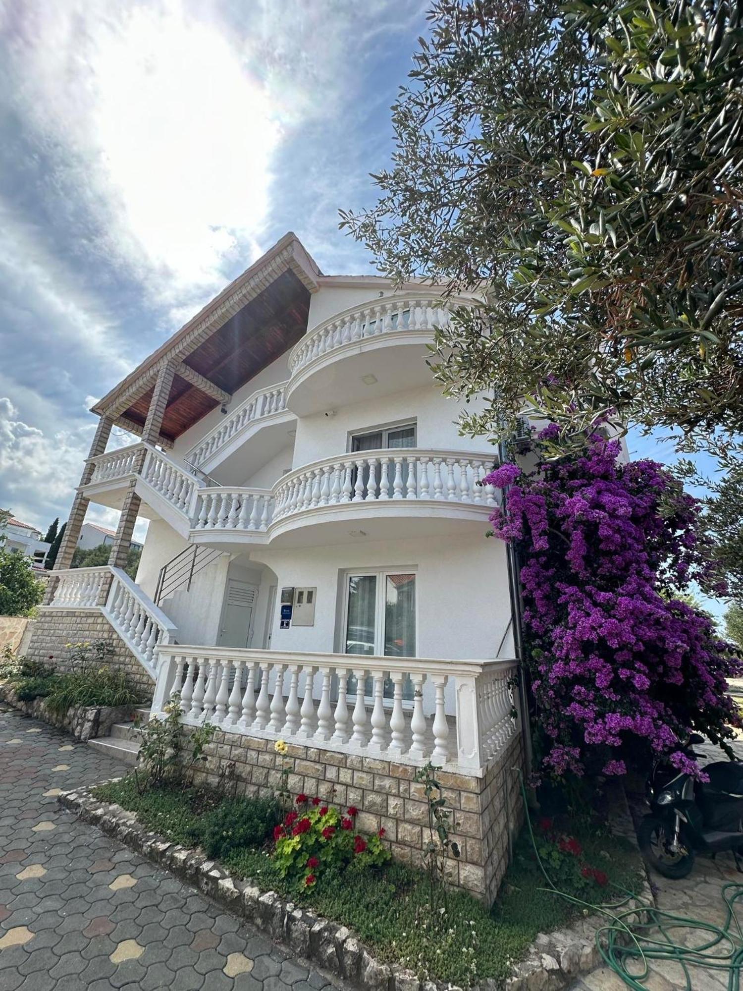 Apartmani Ljubica, Murter Kültér fotó