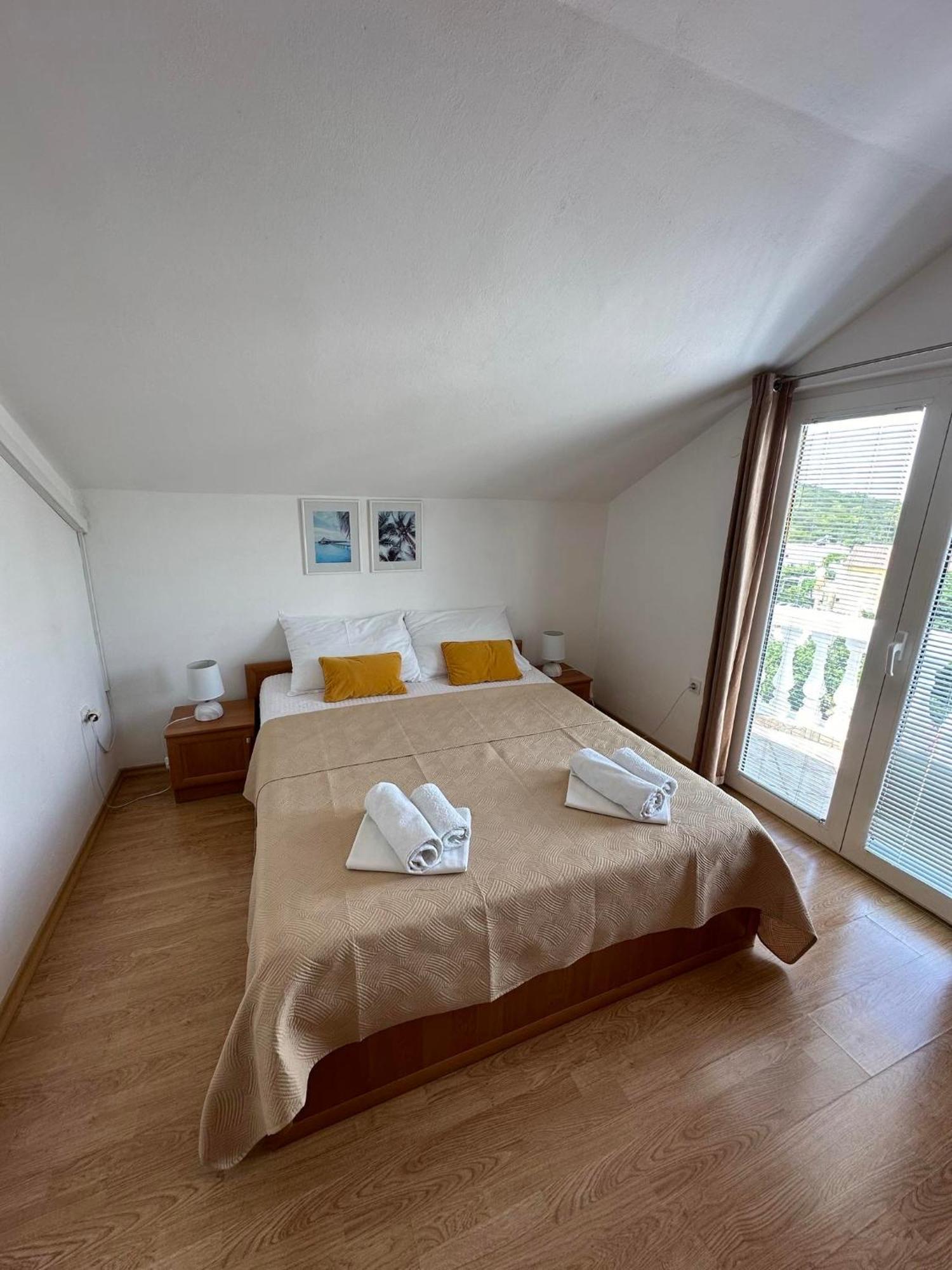 Apartmani Ljubica, Murter Kültér fotó